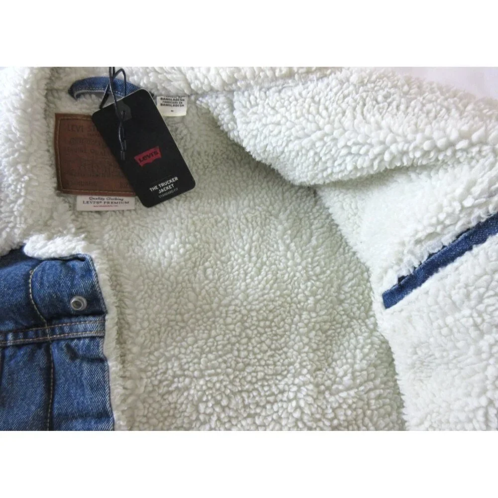 Levi's Men's Type 3 Sherpa lined Snap Front Trucker denim jacket Medium Wash NWT